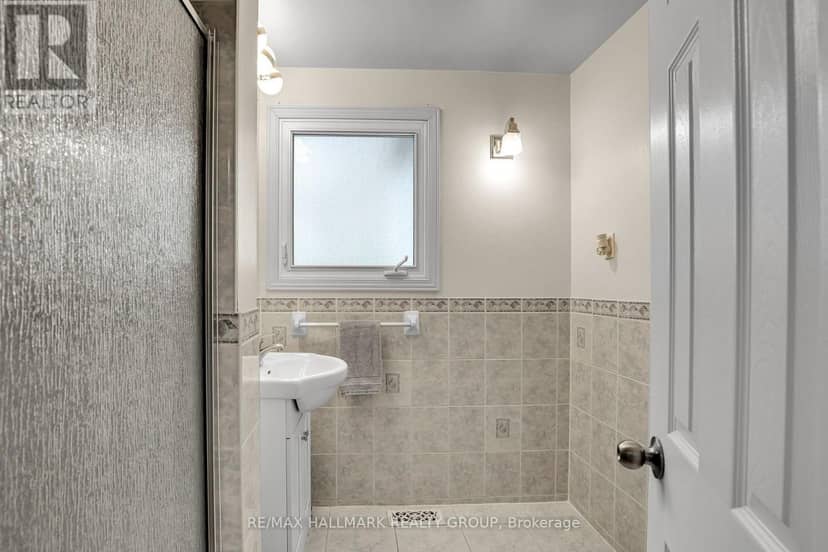 90 Chesterton Drive — photo 17 of 28