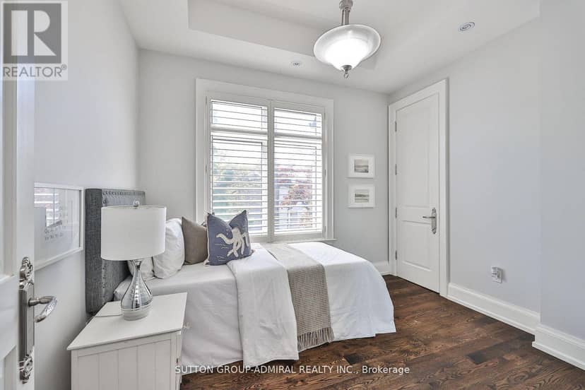137 Florence Avenue — photo 35 of 40
