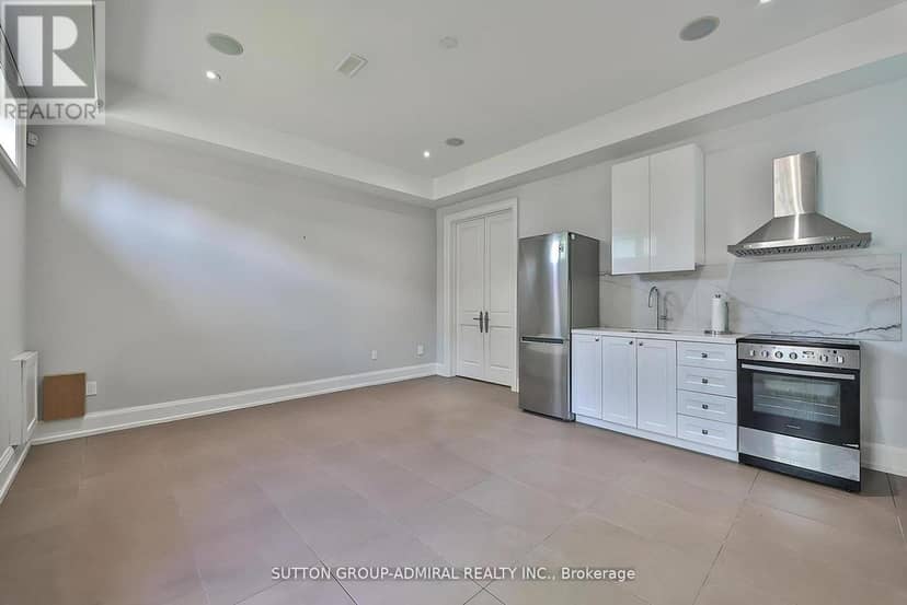 137 Florence Avenue — photo 37 of 40