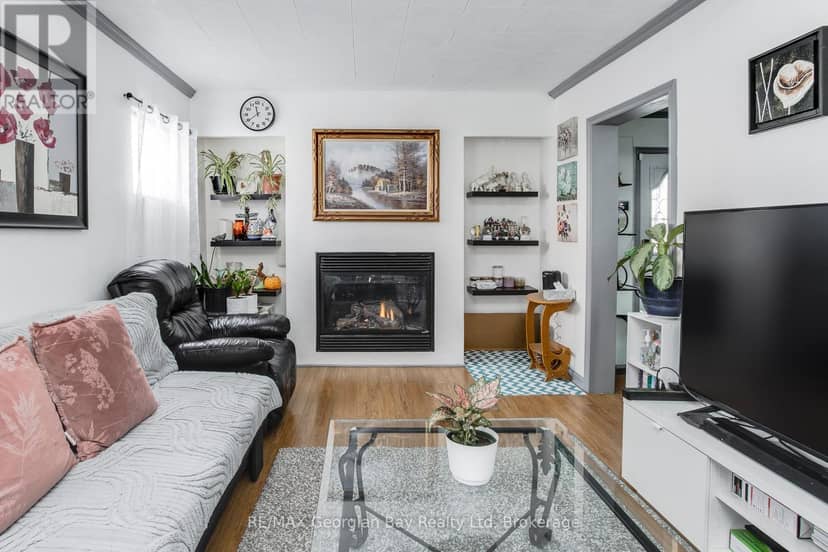 470 Manly Street — photo 11 of 21