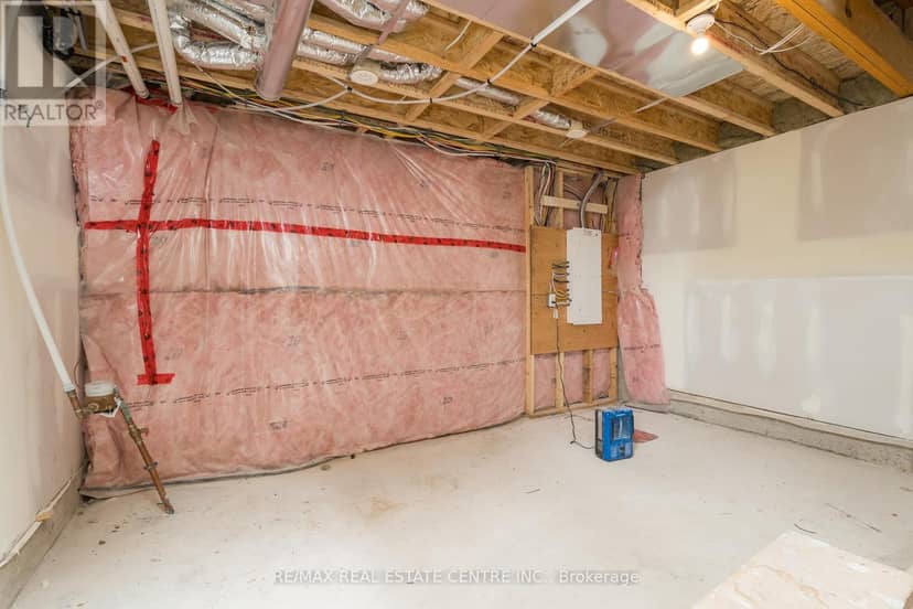 17 James Street — photo 39 of 40