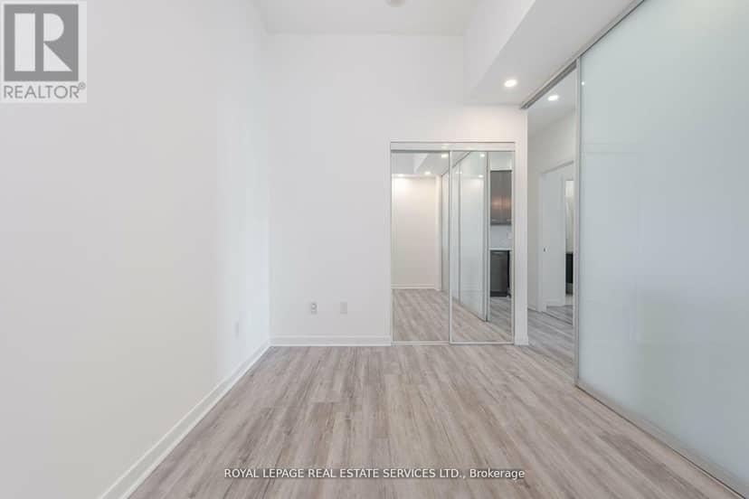 602 - 360 Square One Drive — photo 25 of 40