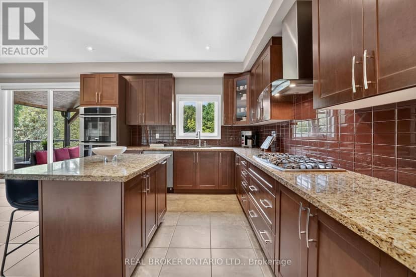 483 Valridge Drive — photo 17 of 40