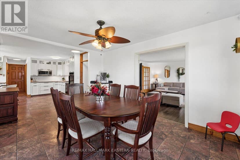 49 Grandview Drive — photo 11 of 40