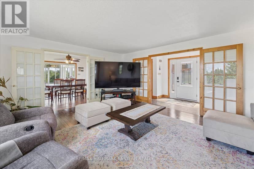 49 Grandview Drive — photo 8 of 40