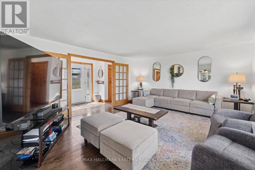 49 Grandview Drive — photo 9 of 40