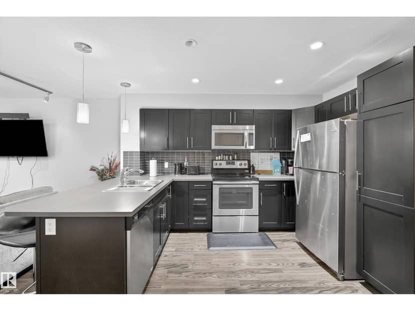 #107 1031 173 ST SW, Edmonton, photo 4