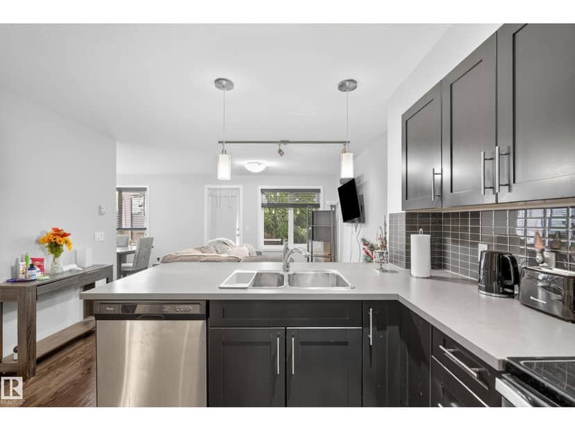 #107 1031 173 ST SW, Edmonton, photo 7