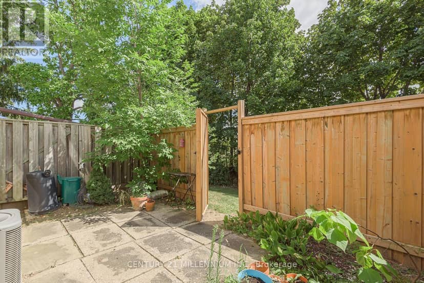 336 Fleetwood Crescent — photo 19 of 20