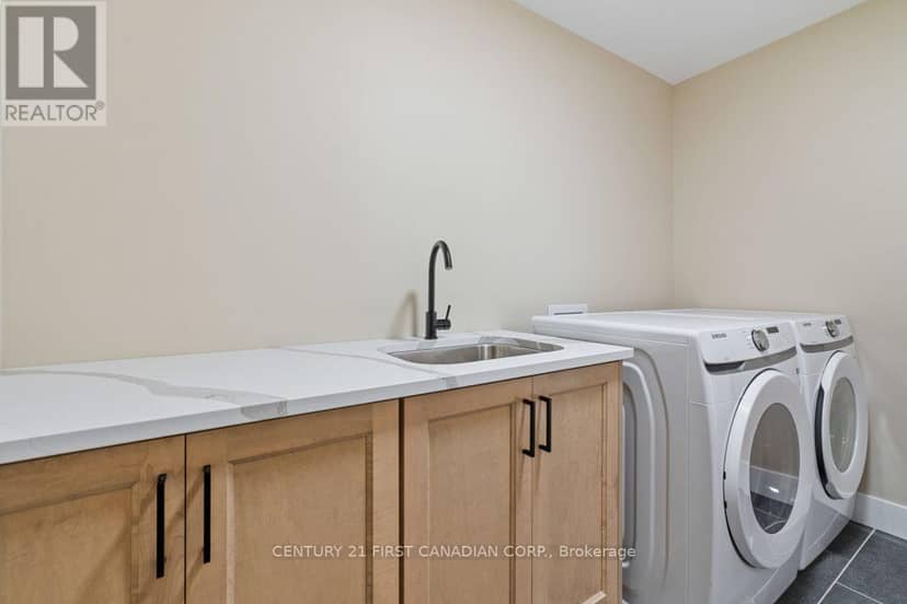 95 Victoria Avenue E — photo 16 of 29