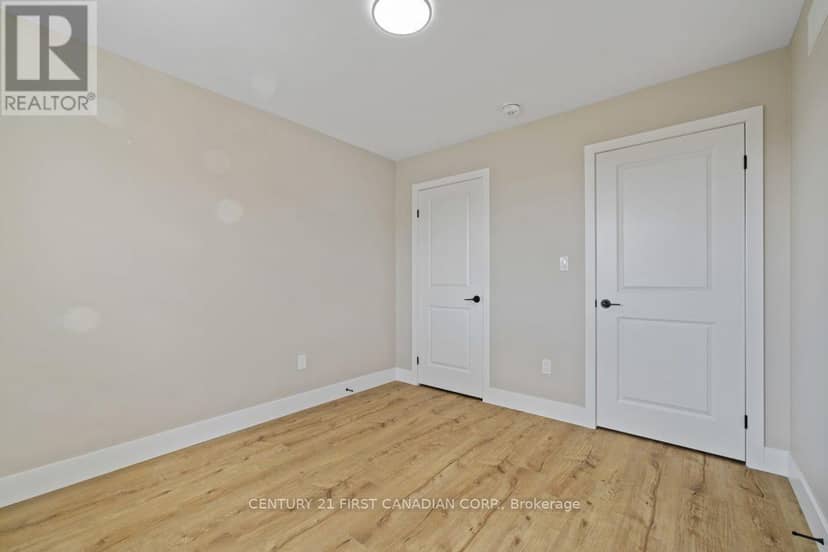 95 Victoria Avenue E — photo 18 of 29