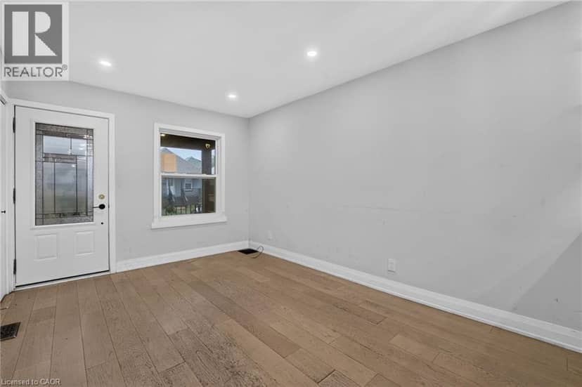 11 CRAIGMILLER Avenue, Hamilton, photo 6