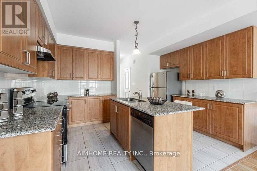 116 Frederick Wilson Avenue — photo 4 of 12