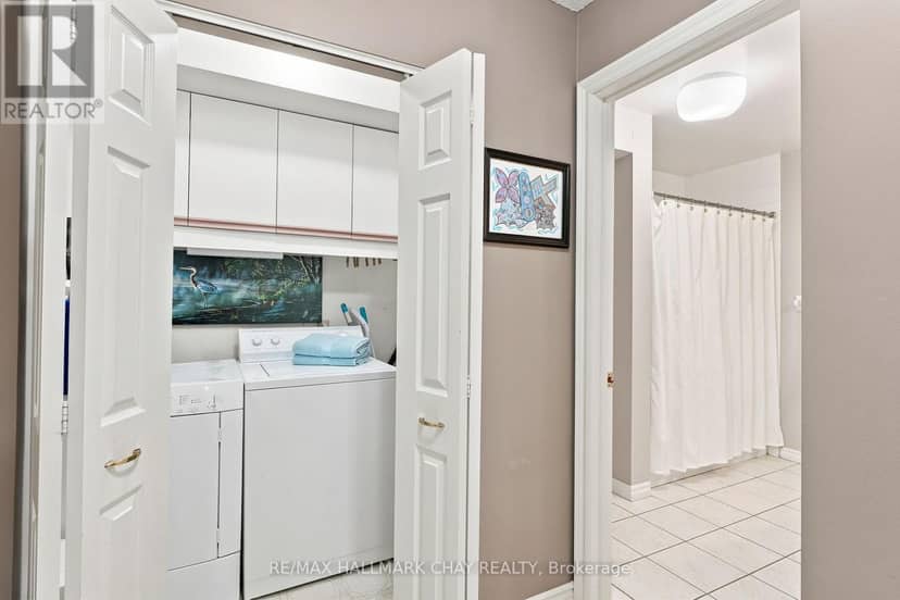 201 - 131 Clapperton Street — photo 17 of 25