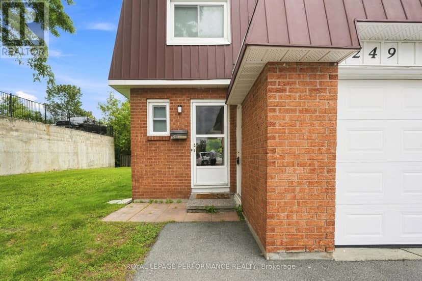 94 - 249 Romulus Private, Ottawa, photo 3