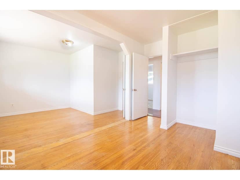 6804 102A AV NW — photo 15 of 40
