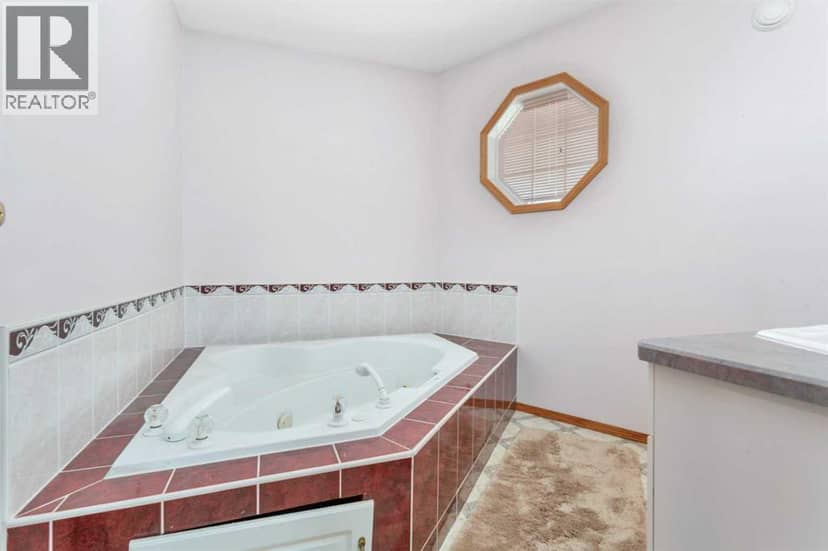 27556 Township Road 372 — photo 19 of 40