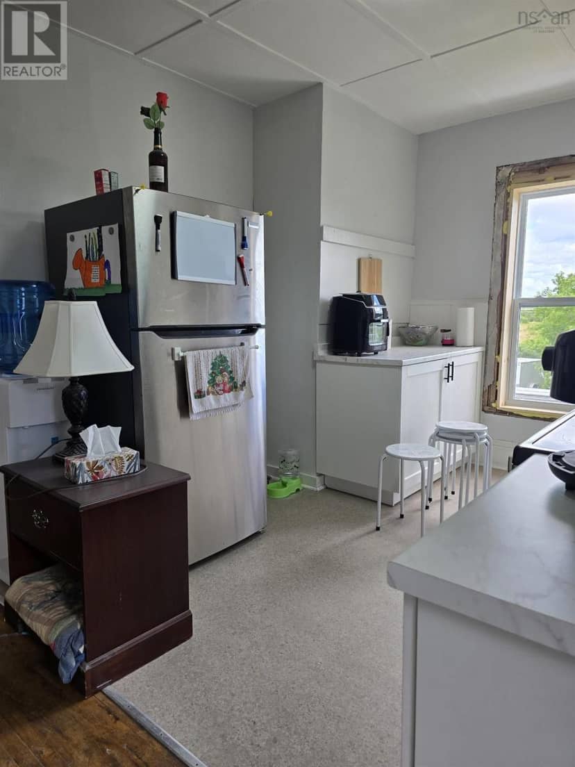 457 Robie Street — photo 22 of 39