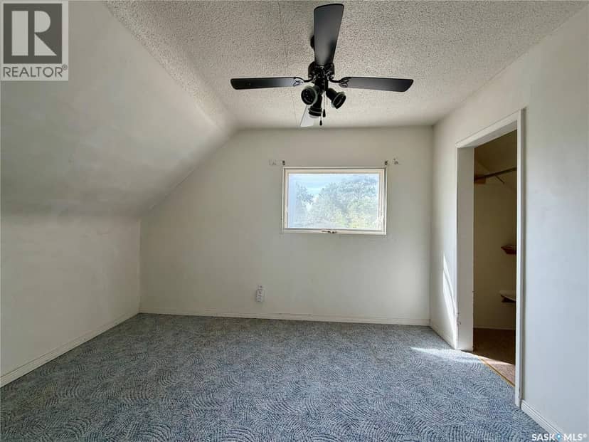 553 2nd AVENUE NW — photo 10 of 18