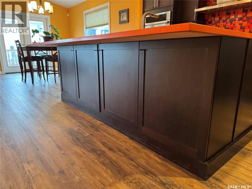 7122 Maple Vista DRIVE — photo 11 of 40
