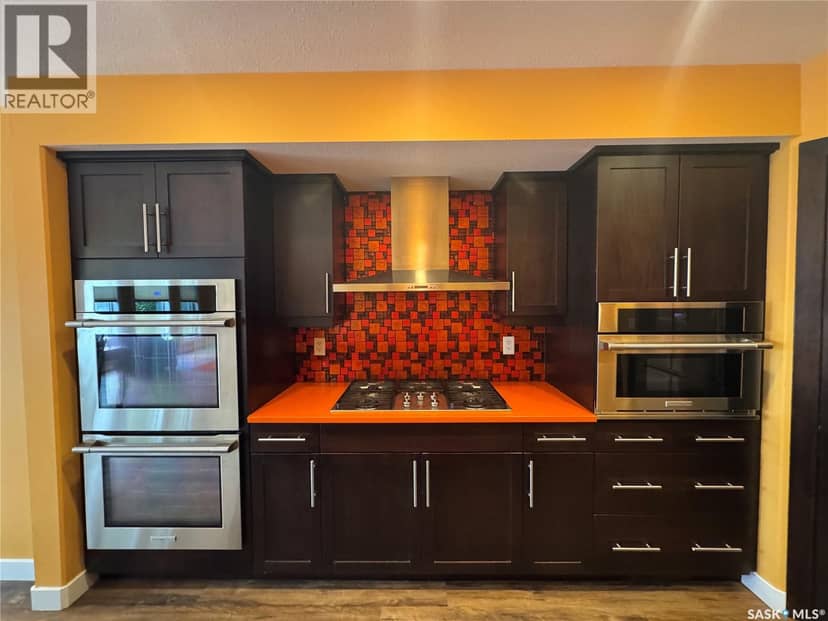 7122 Maple Vista DRIVE — photo 14 of 40
