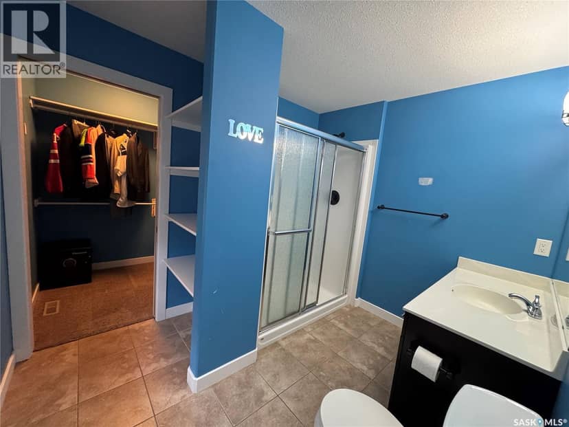 7122 Maple Vista DRIVE — photo 18 of 40