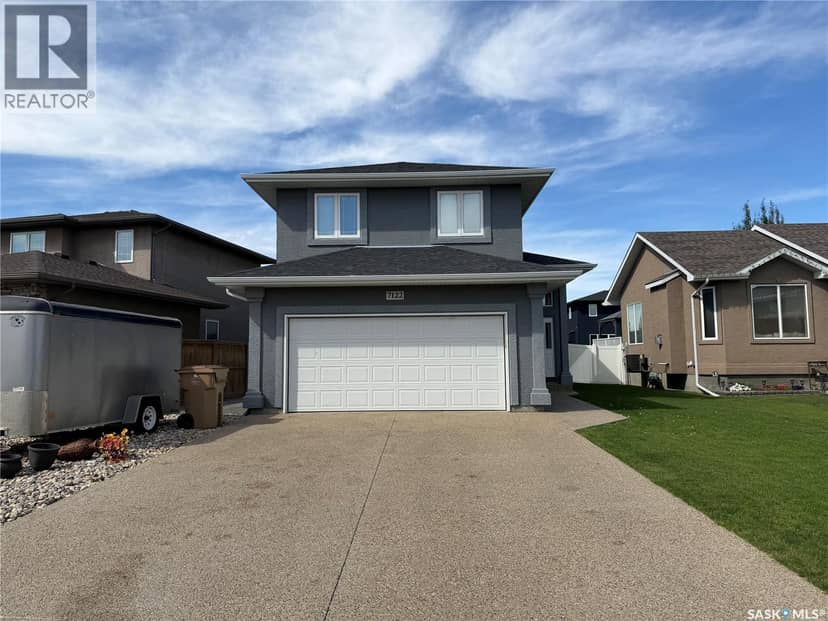 7122 Maple Vista DRIVE — photo 2 of 40