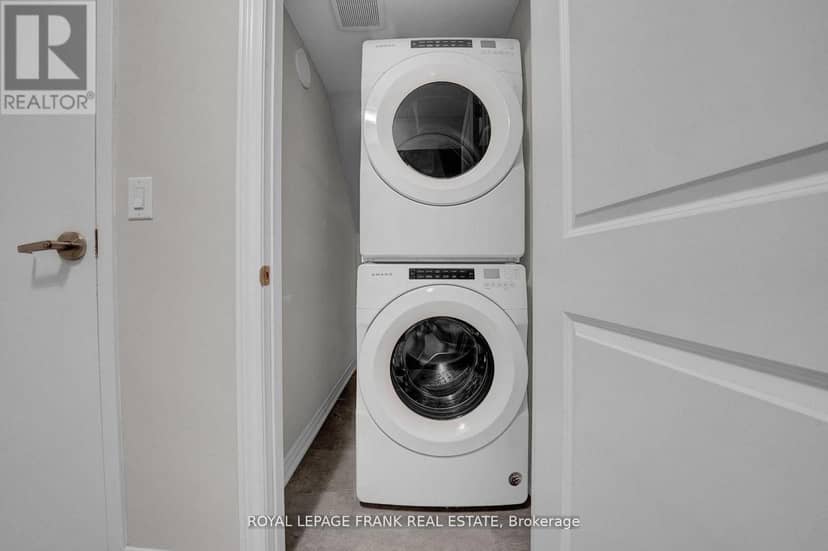 402 Olive Avenue — photo 17 of 28