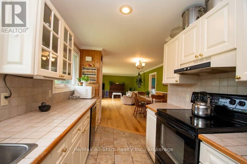 1571 Elm Tree Road — photo 12 of 37