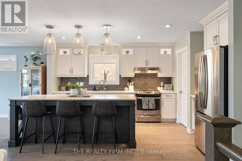 34 Ashberry Place — photo 8 of 40