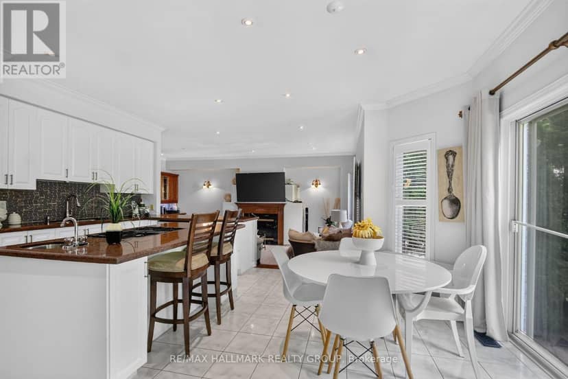 11 Taj Court — photo 16 of 40