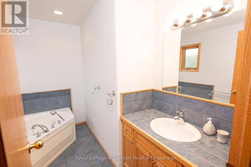 2196 Falconcrest Drive — photo 32 of 40