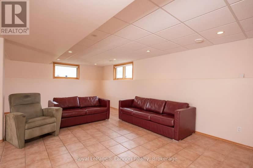 2196 Falconcrest Drive — photo 36 of 40