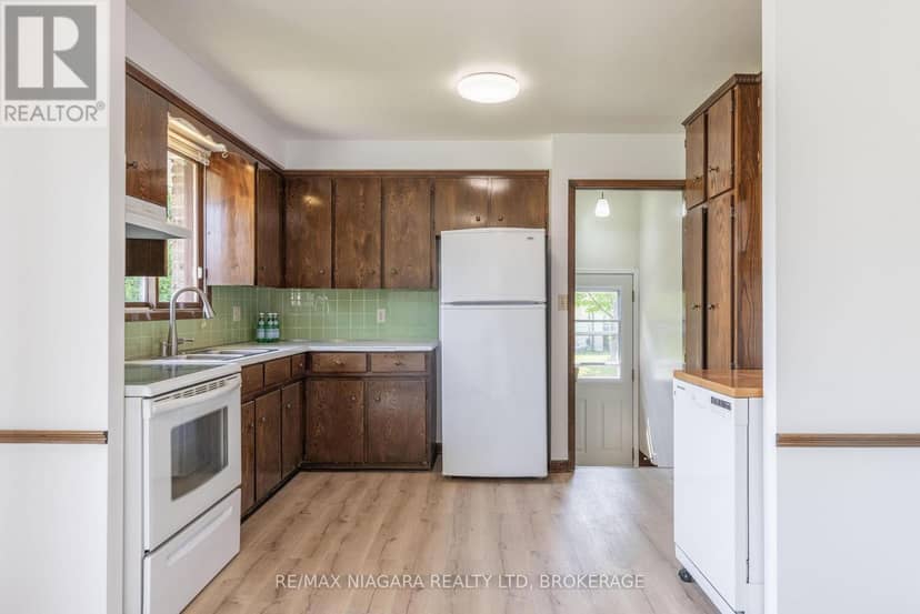29 Granada Drive — photo 9 of 25