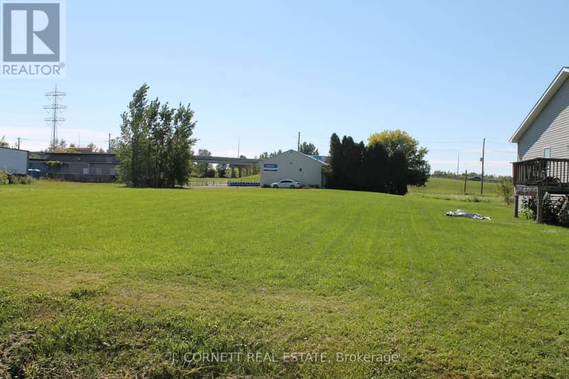 Lot 8 Gerald Street S, Cornwall