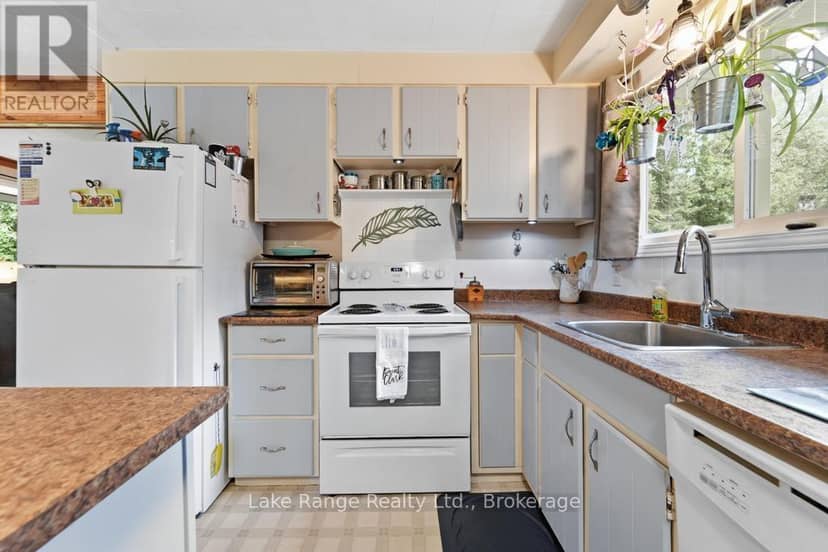 536 Alfred Street — photo 6 of 28