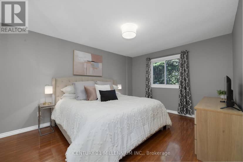 41 Douglas Crescent — photo 18 of 40