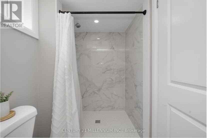 41 Douglas Crescent — photo 28 of 40