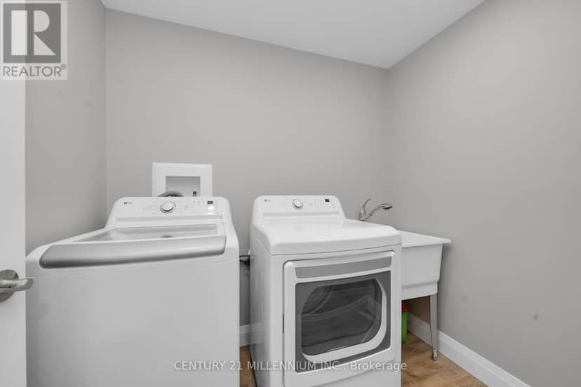 41 Douglas Crescent — photo 32 of 40