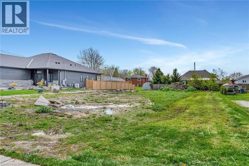 1079 BAY Street, Port Rowan, photo 3