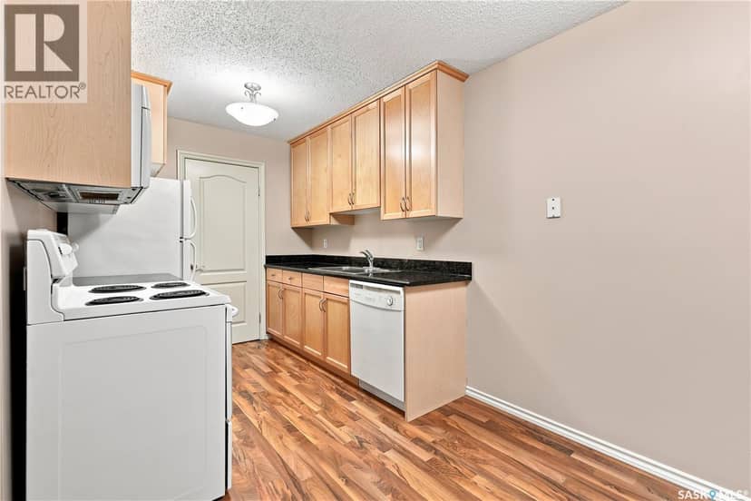 207E 1121 McKercher DRIVE — photo 12 of 35