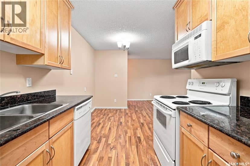 207E 1121 McKercher DRIVE — photo 13 of 35