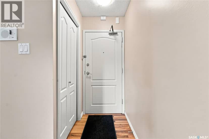 207E 1121 McKercher DRIVE, Saskatoon, photo 2