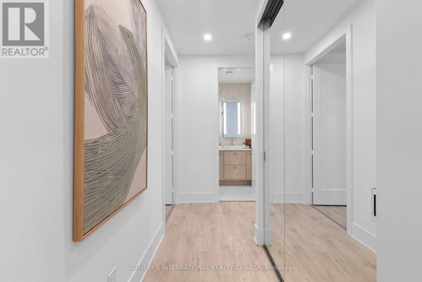 512 - 115 Denison Avenue — photo 16 of 28