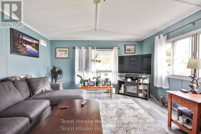 48 Northland Drive — photo 7 of 28