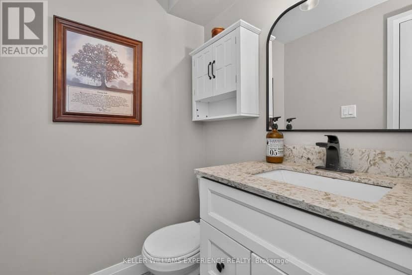 9 - 38 Kenwell Crescent — photo 11 of 37