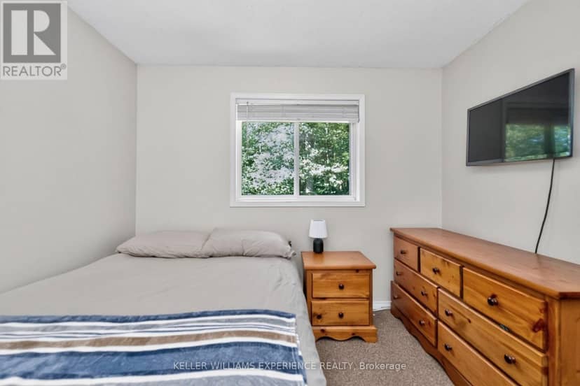 9 - 38 Kenwell Crescent — photo 16 of 37