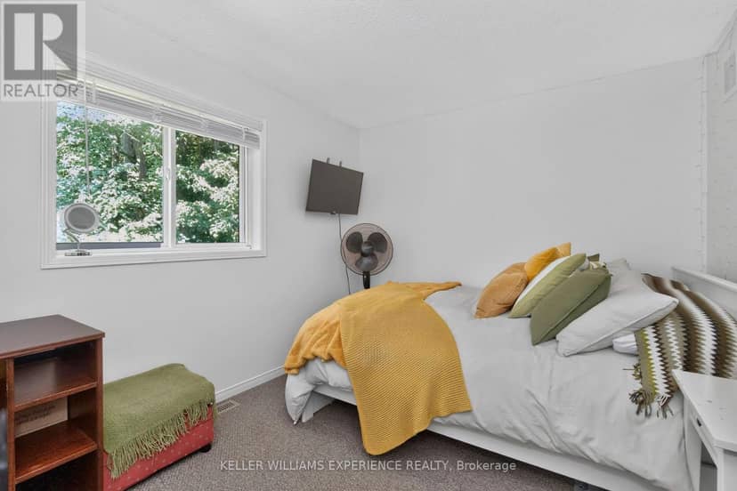 9 - 38 Kenwell Crescent — photo 17 of 37