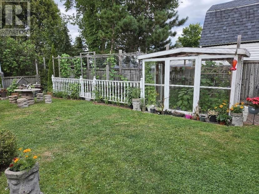 7 Douglas St — photo 28 of 30