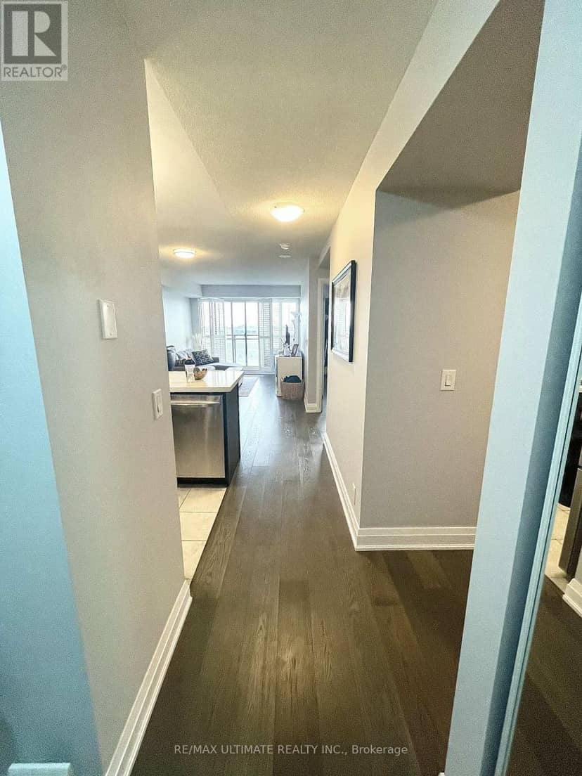 1411 - 1070 Sheppard Avenue W — photo 7 of 12